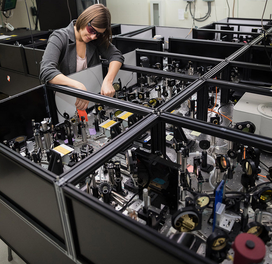 Amy Cordones-Hahn in a laser lab